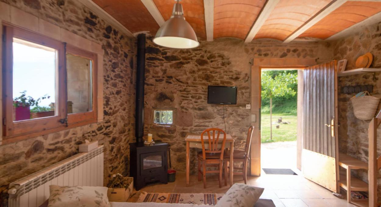 Apartamento Duplex Rural Con Chimenea Y Vistas Panoramicas Desde La Cama Sant Marti Sacalm Buitenkant foto